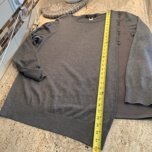 St. John Charcoal Wool & Silk Sweater Top Size LG Tunic Asymmetrical - Picture 12 of 12